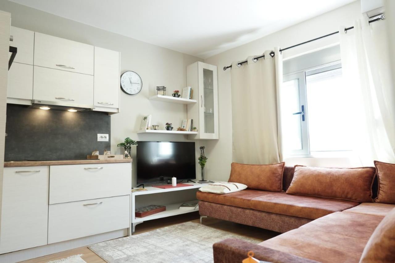 Luka'S Apartment Sarandë 외부 사진